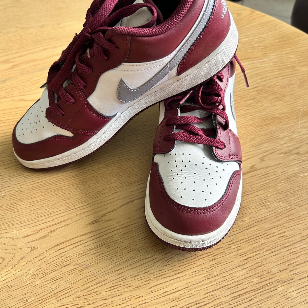 Excellent Condition Air Jordan Burgundy and White Sneakers
